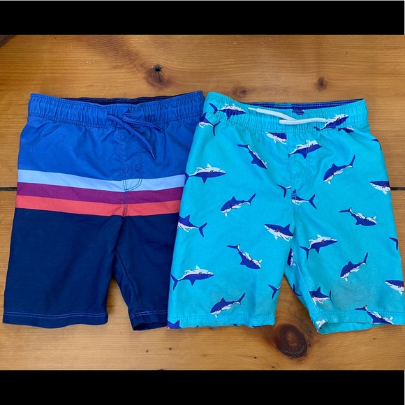 Pair of Old Navy Swim Trunks - 5T - Picture 1 of 11